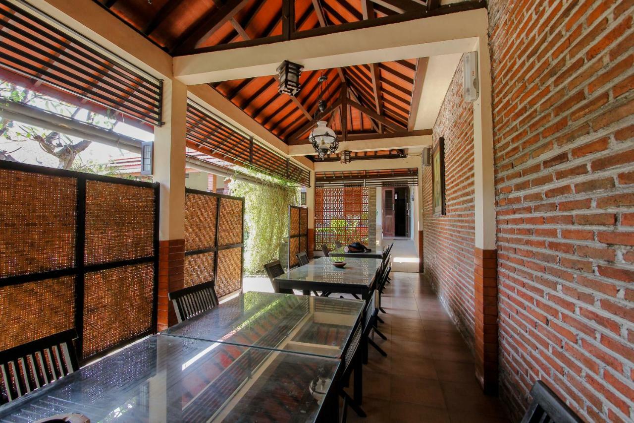Oyo 1361 Singosari Family Residence Banyuwangi (East Java) Exterior photo